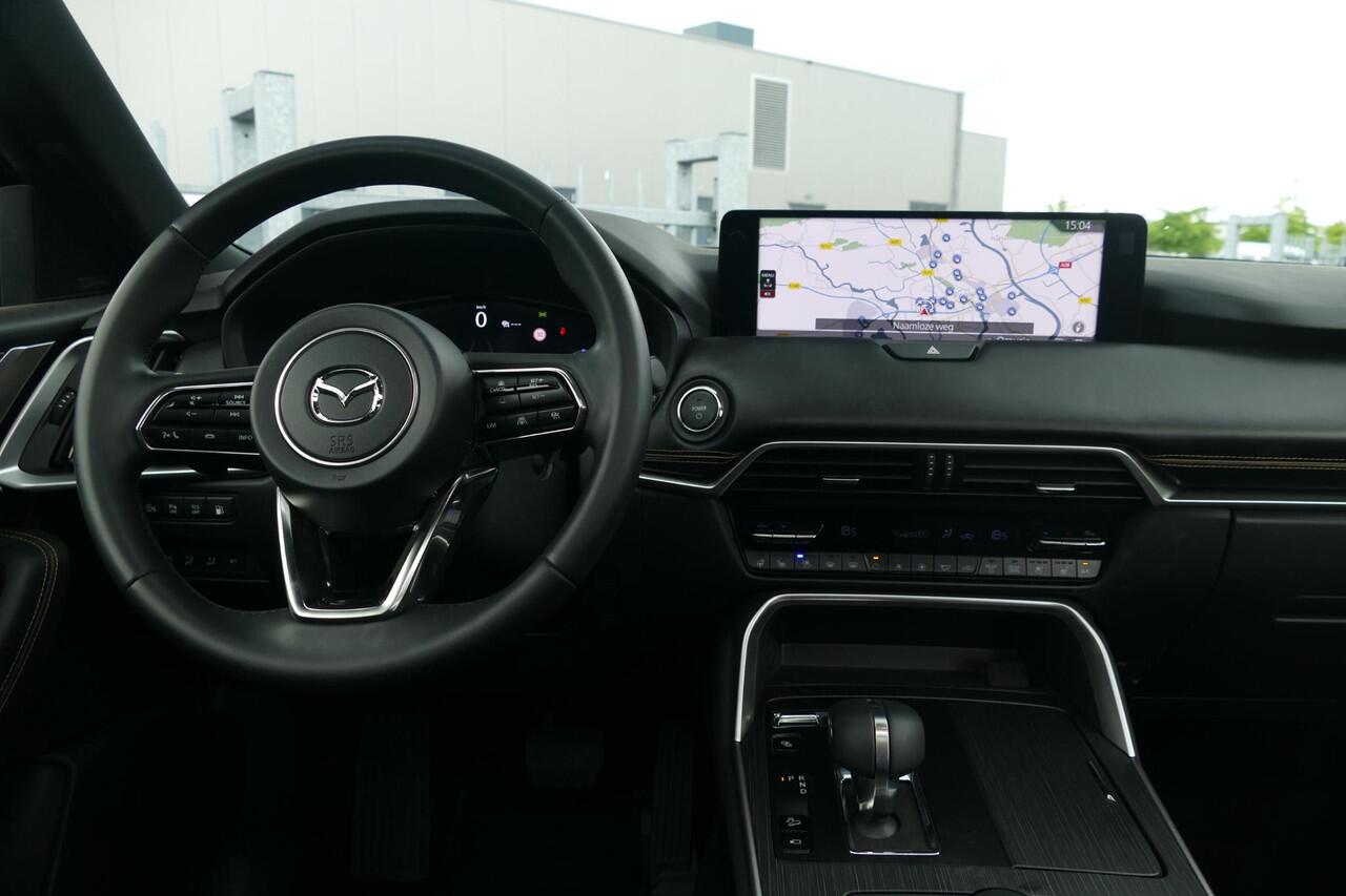 Mazda CX-80 2.5 e-SkyActiv PHEV Homura Plus 6p. | Trekhaak | 360 View | Adapt Cruise | Apple/Android | Bose | Pano | RIJKLAARPRIJS!!