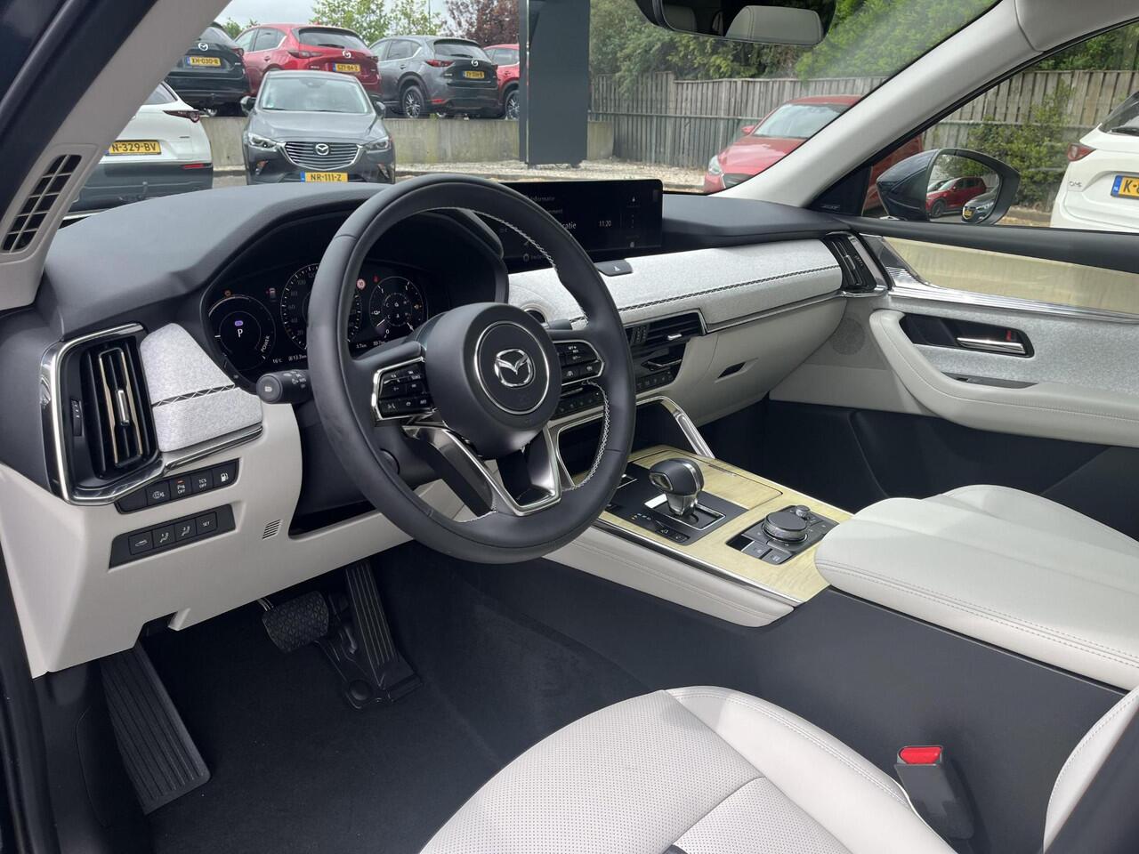 Mazda CX-80 2.5 e-SkyActiv PHEV Takumi Plus 6p. | Takumi Captain Seat Pack |