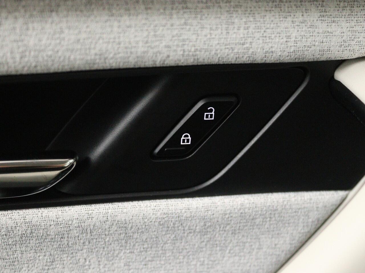 Mazda CX-80 2.5 e-SkyActiv PHEV Takumi Plus 6p. | *Demo* | Leder | PANO |