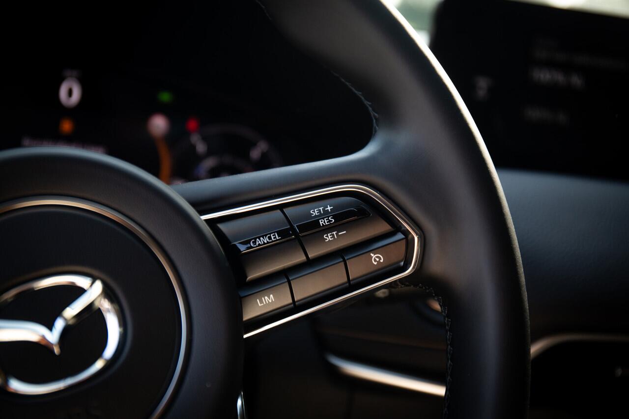 Mazda CX-80 2.5 e-SkyActiv PHEV Exclusive-Line 7p 327pk, 7 persoons, Camera, Stuur- en stoelverwarming,