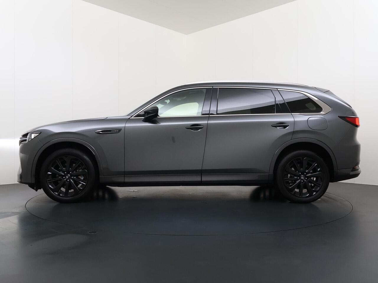 Mazda CX-80 2.5 e-SkyActiv PHEV Homura Plus 6p. 7 PERSOONS| ELEK. ACHTERKLEP | PANO| HEAD-UP | DODE HOEK| ADAPTIVE. CRUISE | ACHTERBANK VERWARMD |BOSE | SUPER COMPLEET!