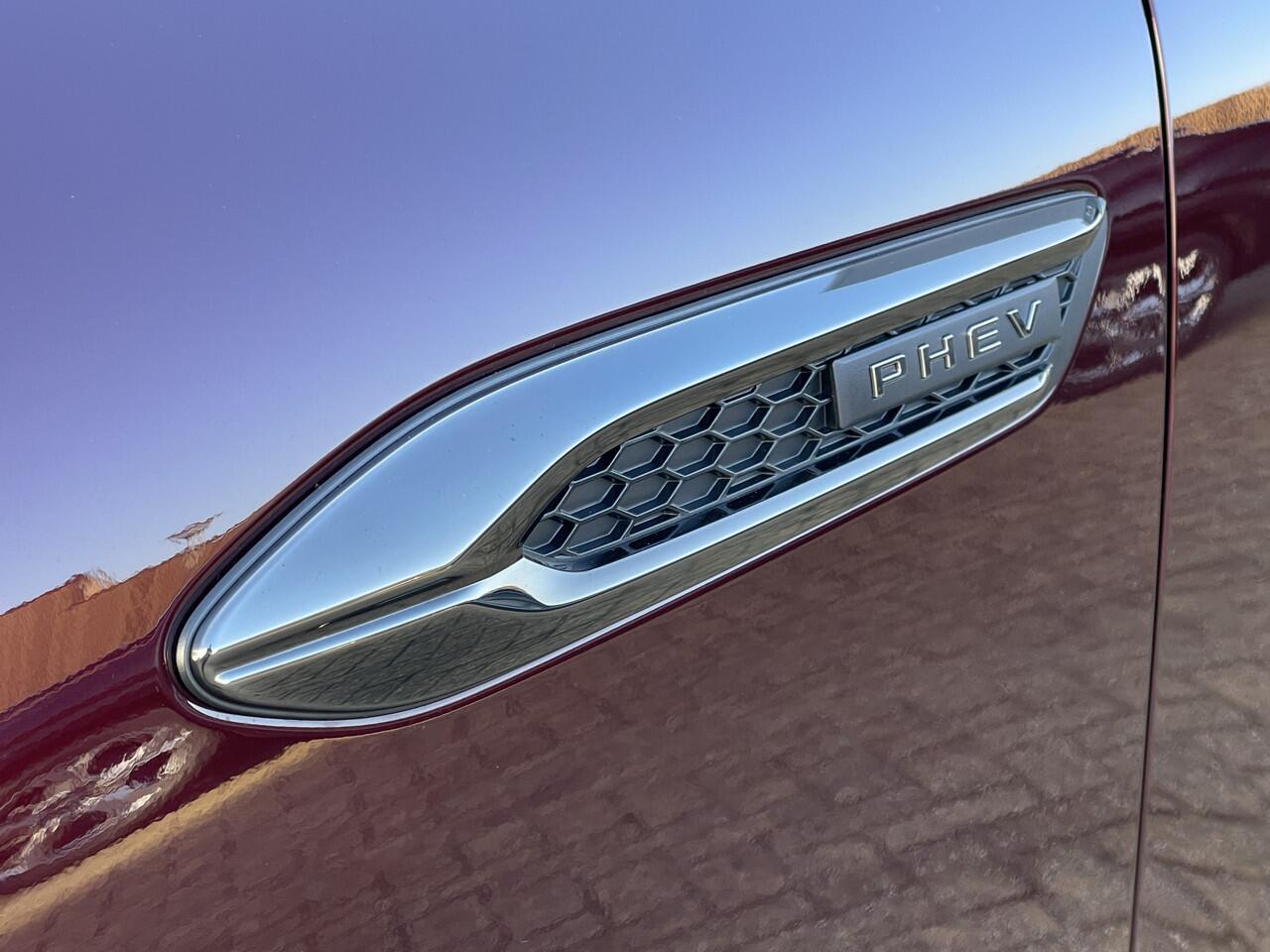 Mazda CX-80 2.5 e-SkyActiv PHEV Homura Plus 7 pers *UPGRADE ACTIE* van ¤ 74.890,- voor ¤ 68.540,-