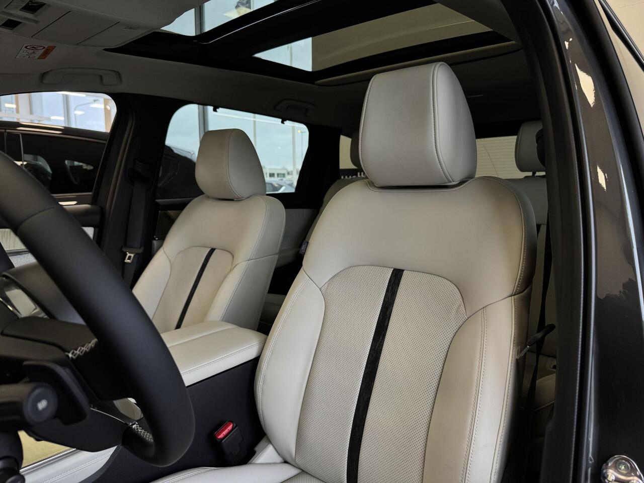 Mazda CX-80 2.5 e-SkyActiv PHEV Takumi Plus | Demo korting | 1e zitrij stoelverwarming/verkoeling | 2e zitrij stoelverwarming/verkoeling | Apple-carplay / Android-Auto | 6 persoons | Panoramisch schuif-kanteldak | 360* Camera | Adaptieve cruise control | BOSE Premium