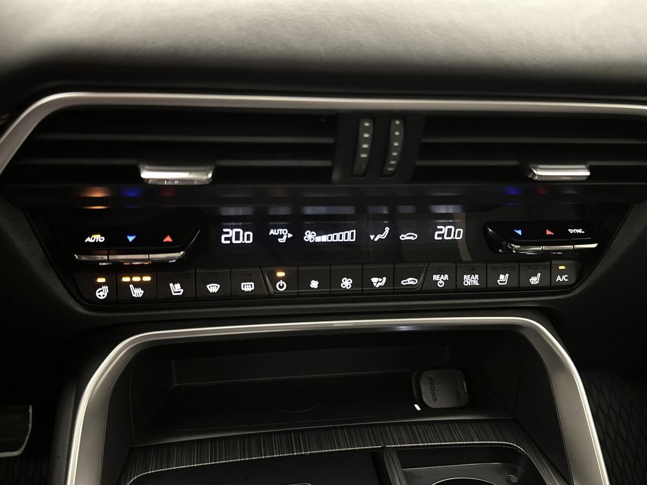 Mazda CX-80 2.5 e-SkyActiv PHEV Homura Plus 6p. | Full Options | Captain seats | Trekhaak