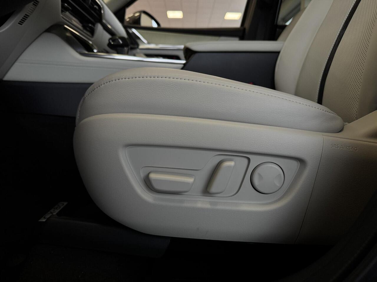 Mazda CX-80 2.5 e-SkyActiv PHEV Takumi Plus | Demo korting | 1e zitrij stoelverwarming/verkoeling | 2e zitrij stoelverwarming/verkoeling | Apple-carplay / Android-Auto | 6 persoons | Panoramisch schuif-kanteldak | 360* Camera | Adaptieve cruise control | BOSE Premium