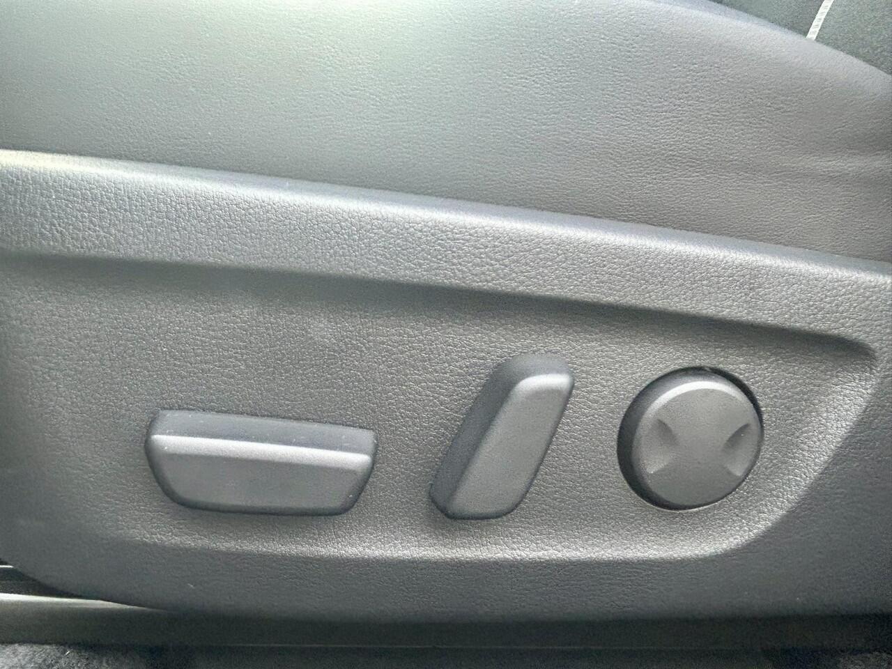 Mazda MX-30 e-SkyActiv R-EV 170 Edition R | Schuifdak | Fabgarantie 06/2031 |