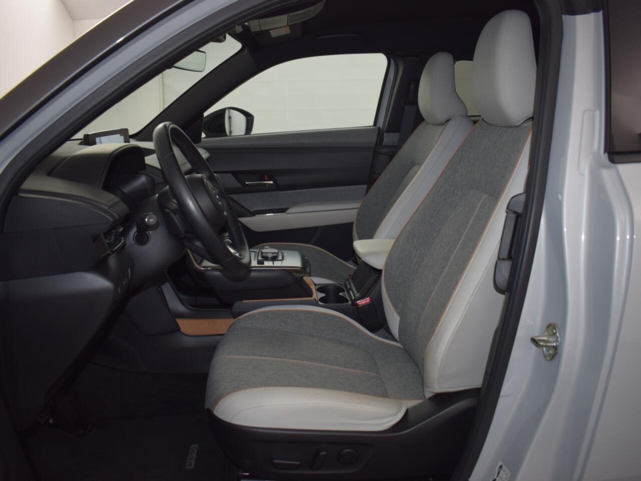 Mazda MX-30 e-SkyActiv 145 Comfort