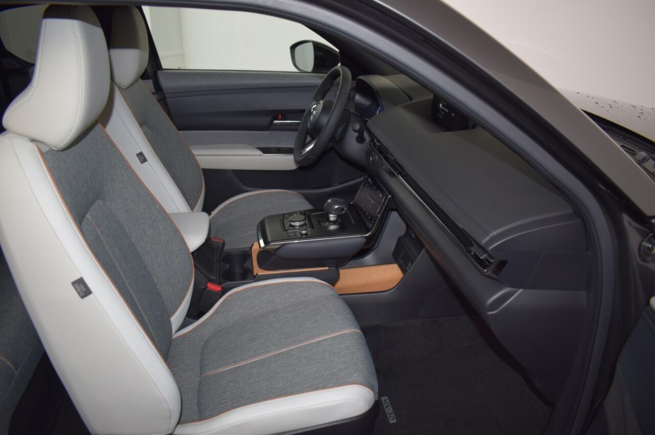 Mazda MX-30 EV Advantage Leder Camera *DEMO*