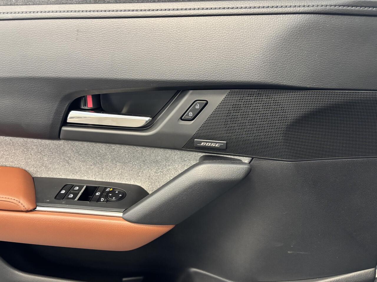 Mazda MX-30 e-SkyActiv R-EV 170 Nagisa , Demovoordeel ¤ 9.250-, Half Leder, Bose, Adap.Cruise, Navi, Apple Carplay, Clima, Camera, PDC, HUD, Stuur/Stoelverwarming, 18" LMV