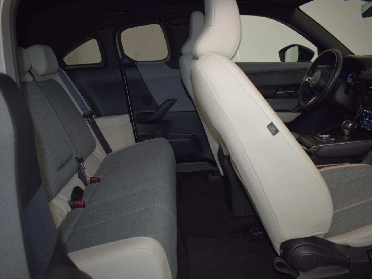 Mazda MX-30 e-SkyActiv 145 Comfort