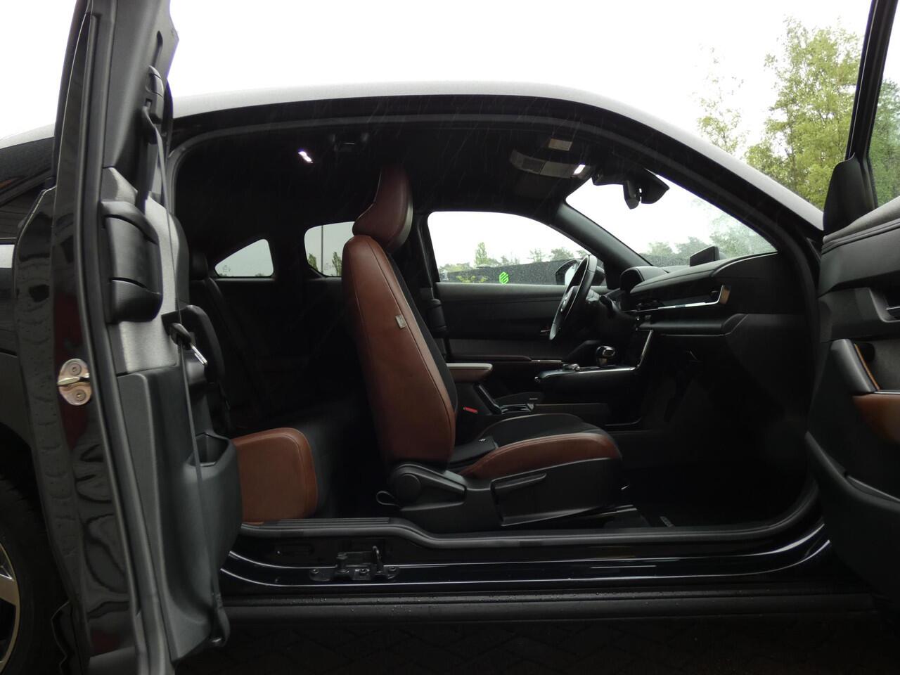 Mazda MX-30 e-SkyActiv 145 first edition 36 kWh