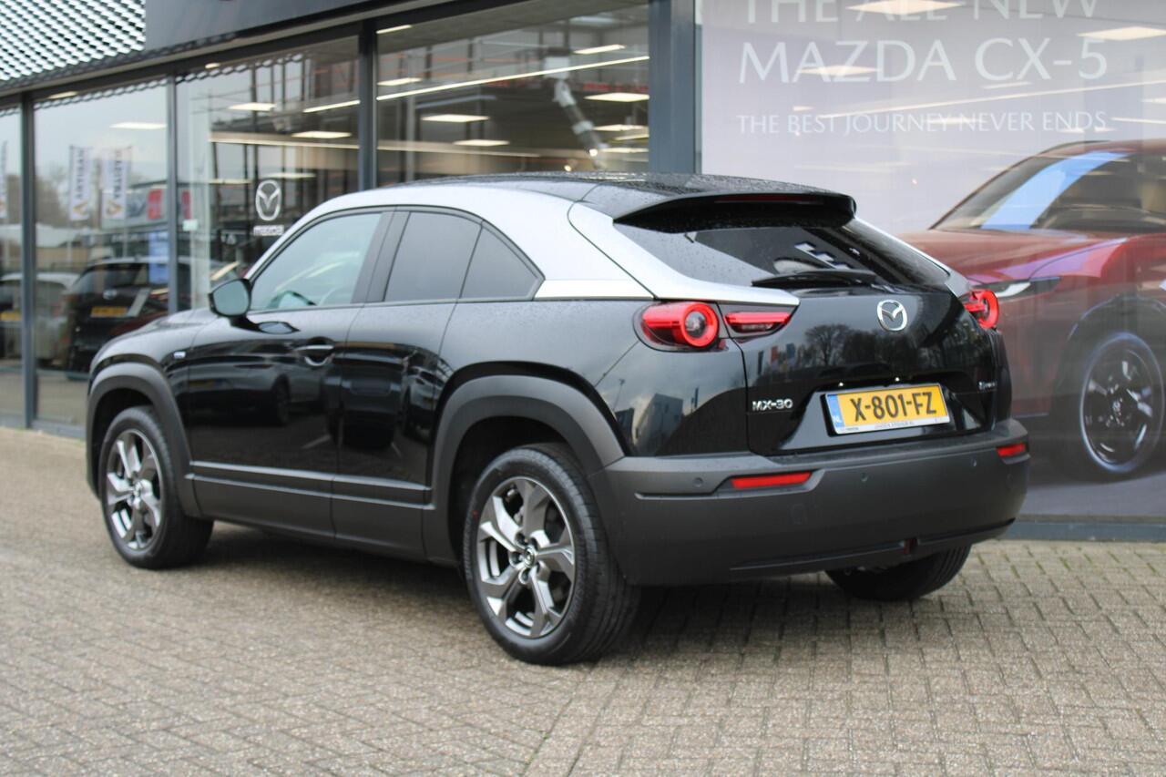 Mazda MX-30 e-SkyActiv EV 145 Advantage Industrieel 36 kWh , Automaat, Camera, Navi, Clima, Adap.Cruise, HUD, Apple Carplay, Android Auto, Stoelverwarming, LMV 18 Inch, PDC, LKA,