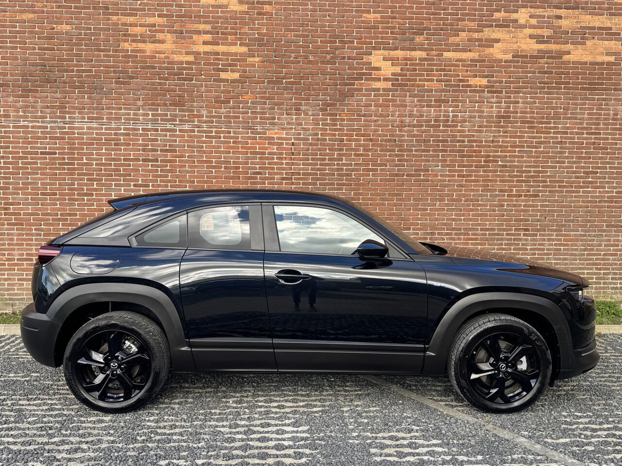 Mazda MX-30 e-SkyActiv EV 145 Exclusive-line | BLACK EDITION Navigatie | Achteruitrijcamera | Climate control | 18 Inch lmv | 16 % bijtelling tot 29-04-2029