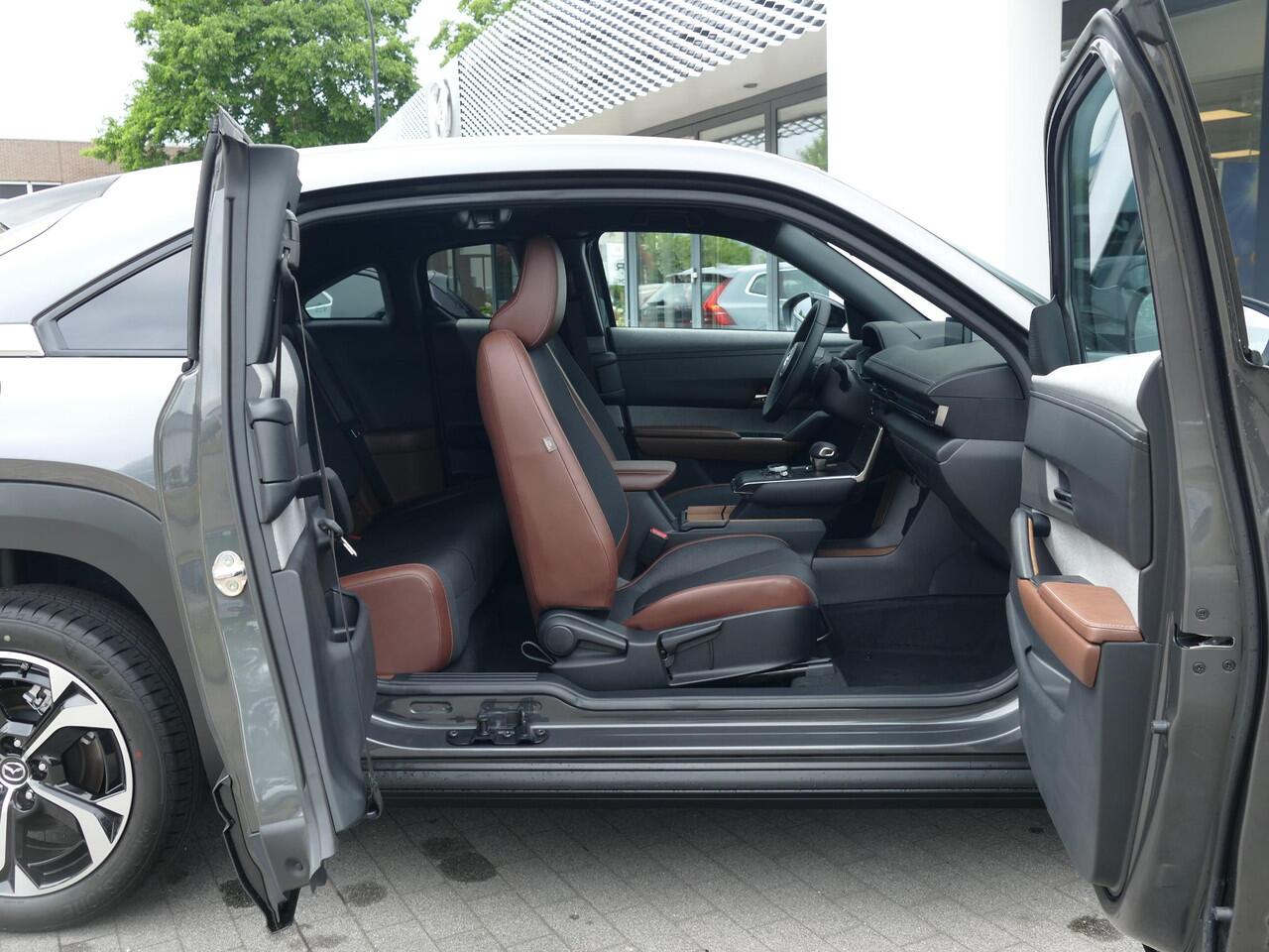 Mazda MX-30 e-SkyActiv R-EV 170 Advantage | Stoelverwaming | Camera | RIJKLAARPRIJS!