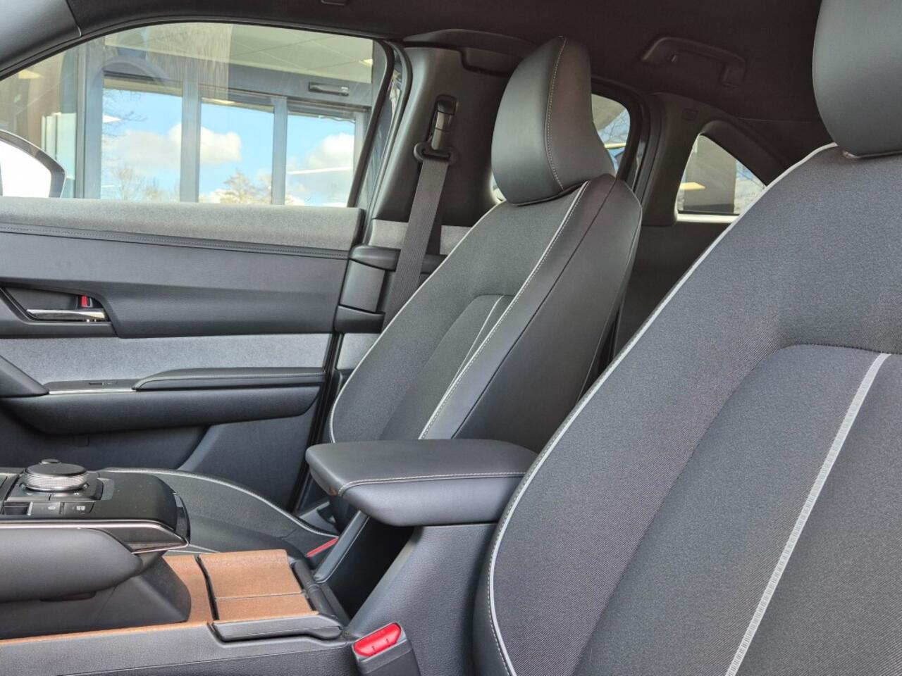 Mazda MX-30 MX-30 EV 145 MAKOTO / SUNROOF/ FULL OPTION