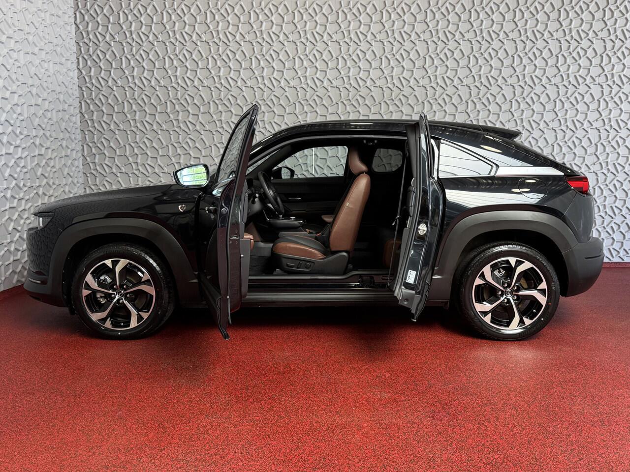 Mazda MX-30 E-SKYACTIV R-EV PHEV 170PK ELEK.STOEL H.U.D CAMERA LED PLUG IN HYBRID phev