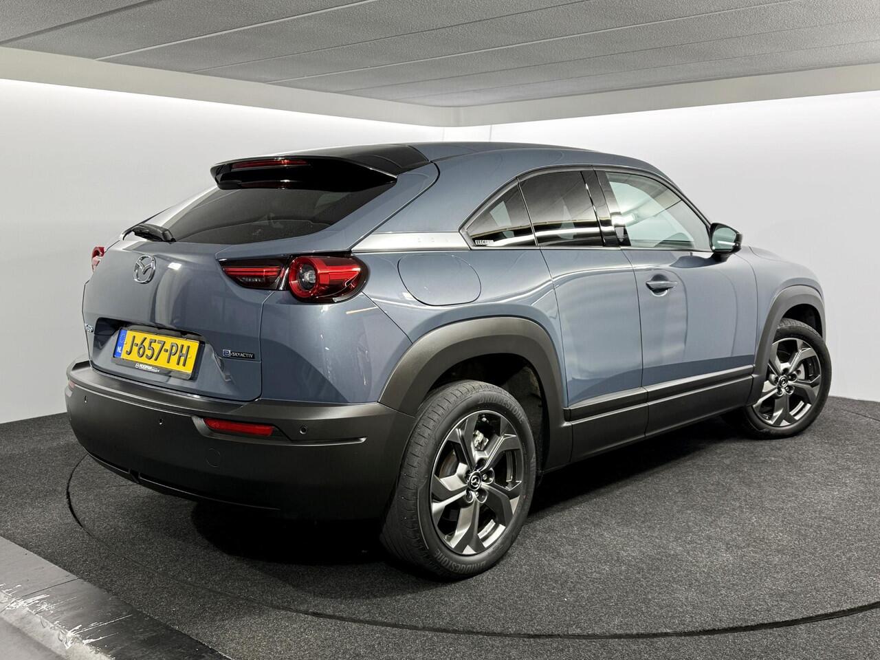 Mazda MX-30 e-SkyActiv 145 First Edition 36 kWh / 100% Electrisch / Navi / Camera / Luxe pakket