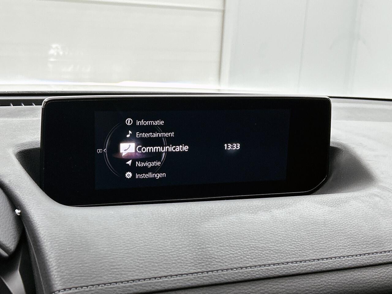 Mazda MX-30 e-SkyActiv 145 First Edition 36 kWh Navigatie | Camera achter | Stoelverwarming | PDC | Lichtmetaal