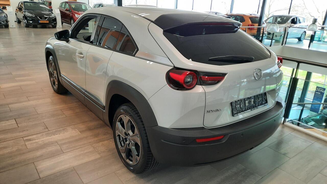 Mazda MX-30 e-SkyActiv 145 Comfort 36 kWh , Achteruitrij Camera, Apple Carplay / Android Auto, Adaptive Cruise Control, DAB radio, Grootlicht assistent, Head-up Display