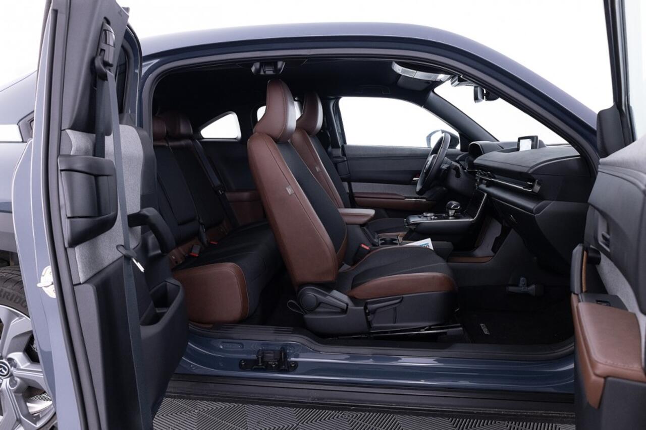 Mazda MX-30 e-SkyActiv R-EV 170 Advantage Automaat ? 1e Eigenaar