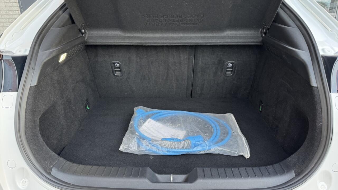 Mazda MX-30 e-SkyActiv 145 Comf. | HUD | Camera | Navi