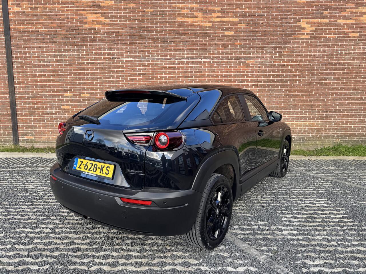 Mazda MX-30 e-SkyActiv EV 145 Exclusive-line | BLACK EDITION Navigatie | Achteruitrijcamera | Climate control | 18 Inch lmv | 16 % bijtelling tot 29-04-2029