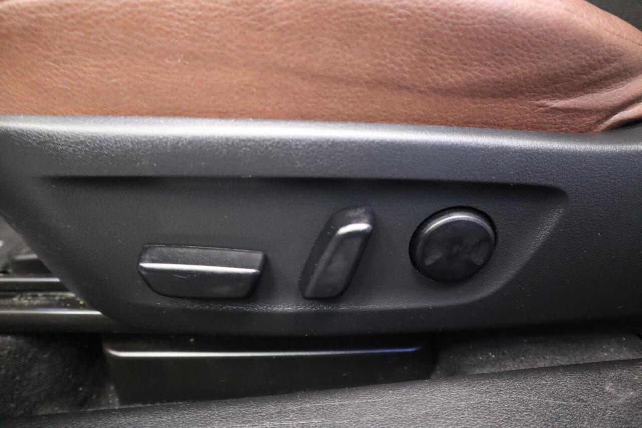 Mazda MX-30 e-SkyActiv 145 First Edition 36 kWh Navigatie Halfleder interieur 18 lmv lane ass. 24 maanden garantie mogelijk (*vraag naar de voorwaarden)