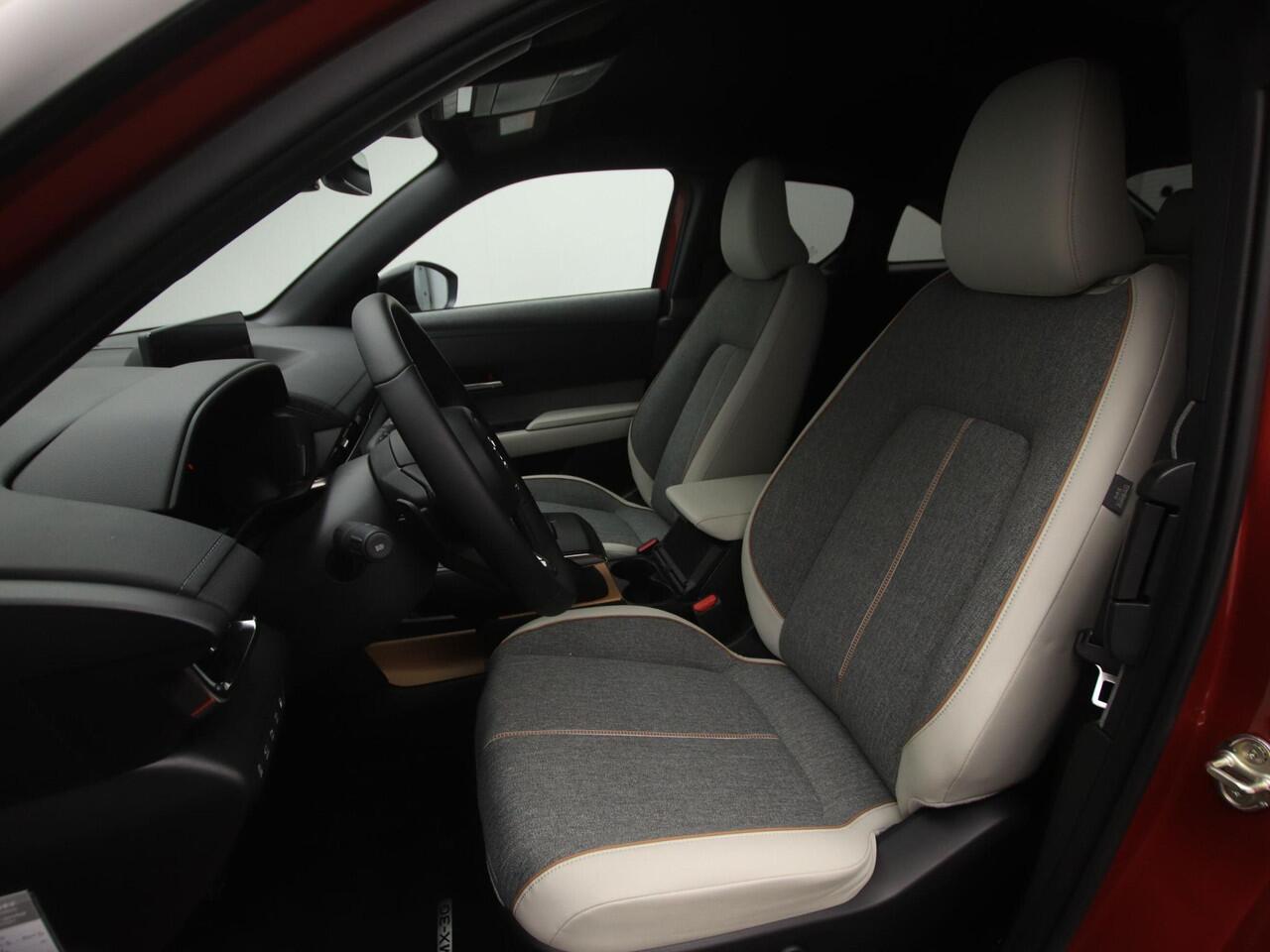 Mazda MX-30 e-SkyActiv R-EV Makoto met Premium Pack | demo voordeel