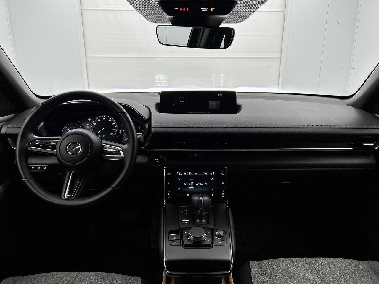 Mazda MX-30 e-SkyActiv R-EV 170 Exclusive-line Navigatie | Camera achter | PDC | Lichtmetaal