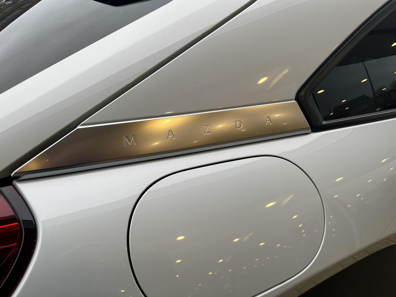 Mazda MX-30 e-SkyActiv R-EV 170 Makoto | Schuifdak | Rondomzicht Camera | Stoelverwarming | Premium audio