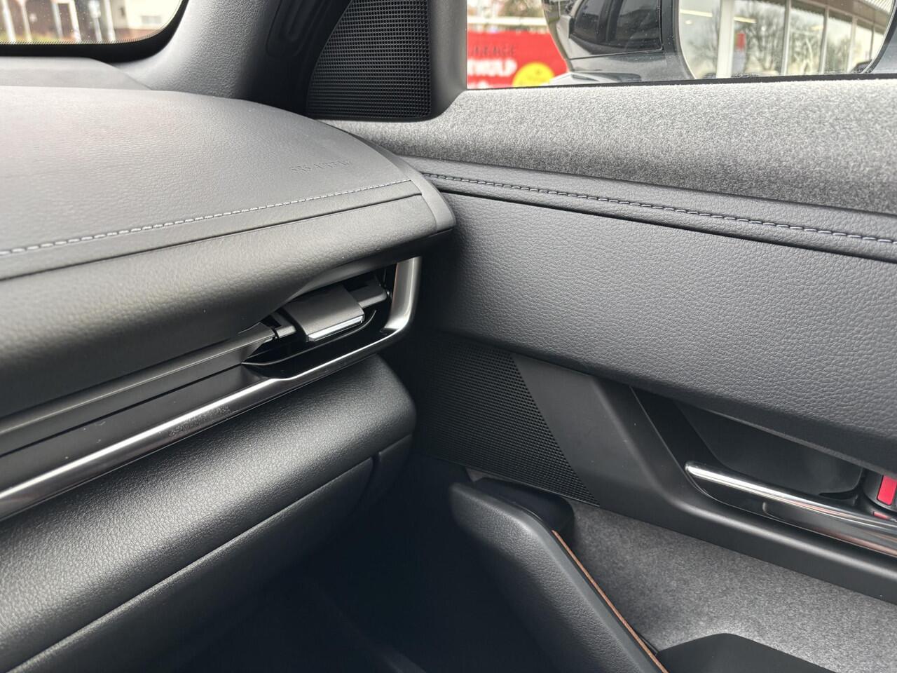 Mazda MX-30 e-SkyActiv R-EV 170 Advantage PHEV | 4-SEIZOENSBANDEN |