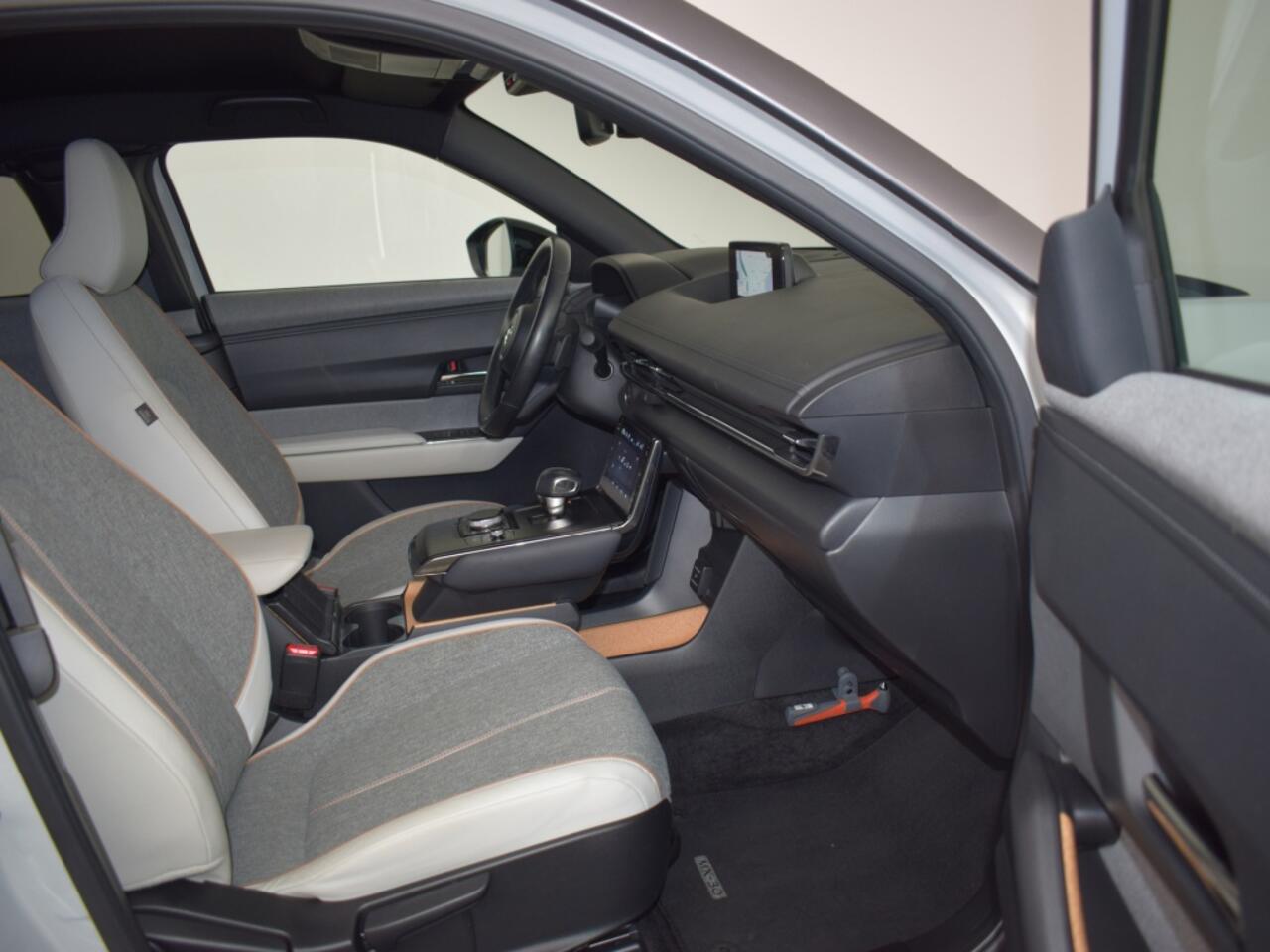 Mazda MX-30 e-SkyActiv 145 Comfort