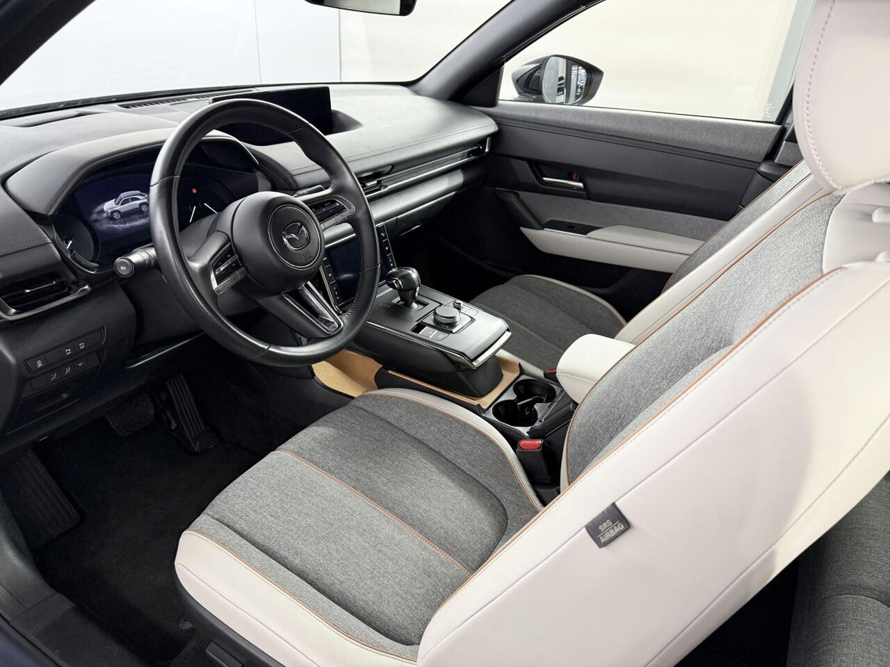 Mazda MX-30 e-SkyActiv 145 First Edition 36 kWh / 100% Electrisch / Navi / Camera / Luxe pakket