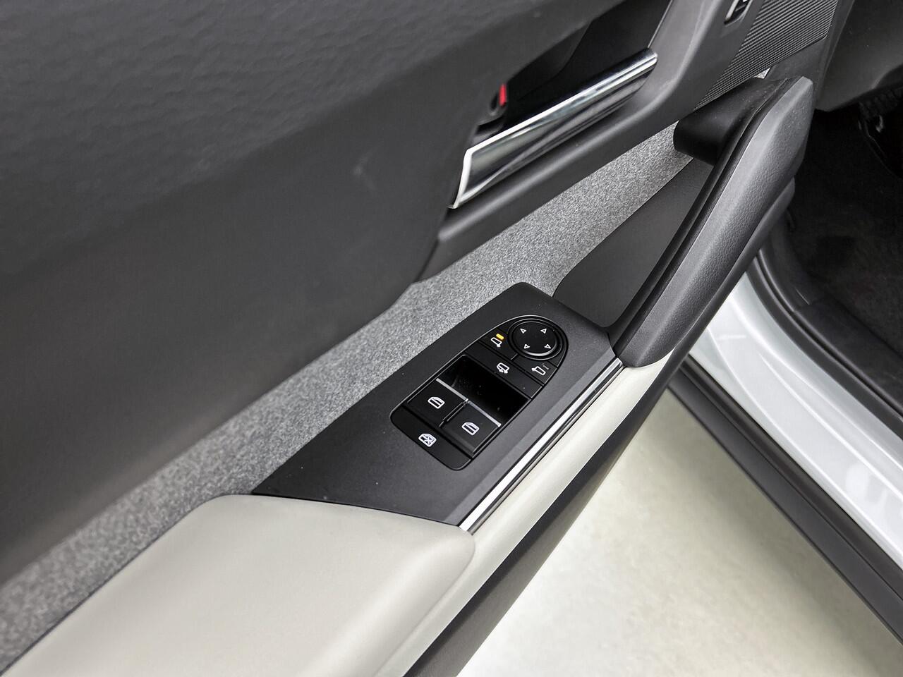 Mazda MX-30 e-SkyActiv EV 145 Exclusive-line 36 kWh / Prijs incl. commerciële acties