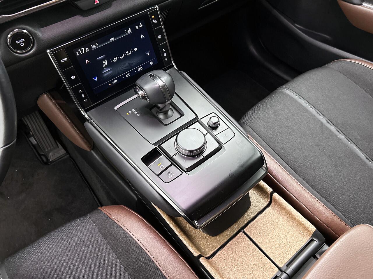 Mazda MX-30 e-SkyActiv 145 First Edition 36 kWh Navigatie | Camera achter | Stoelverwarming | PDC | Lichtmetaal