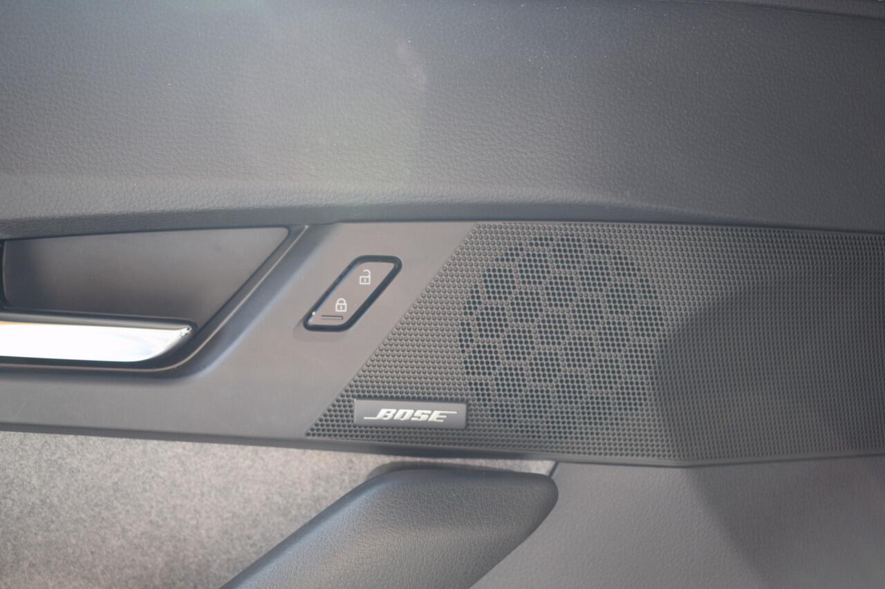 Mazda MX-30 e-SkyActiv EV 145 Makoto 36 kWh - Premium Pack