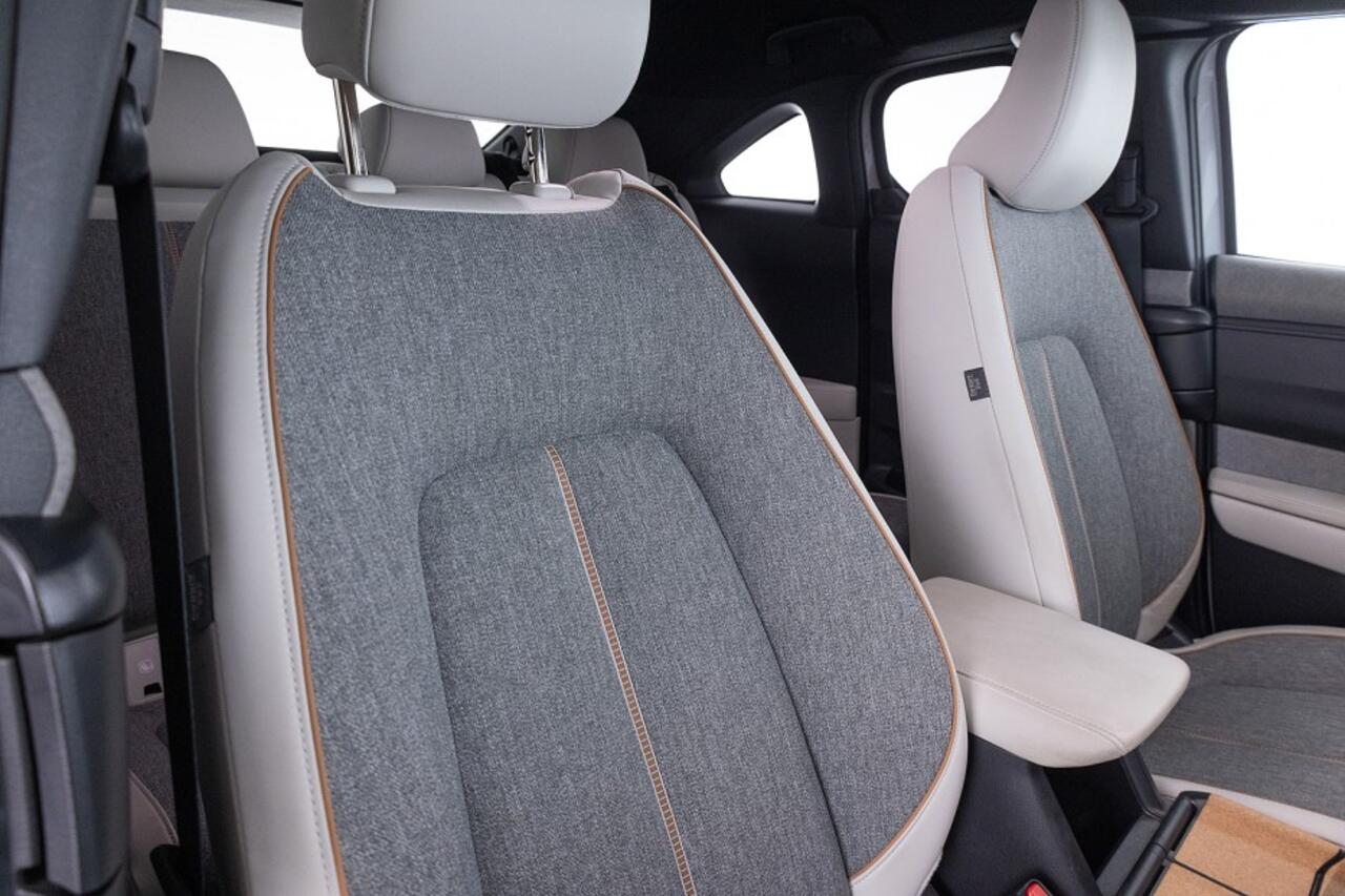 Mazda MX-30 e-SkyActiv 145 First Edition 36 kWh | SOH 96% ? 1e Eigenaar