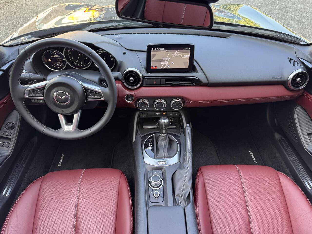 Mazda MX-5 2.0 SkyActiv-G 184 Automaat Apple carplay/Leder/Camera