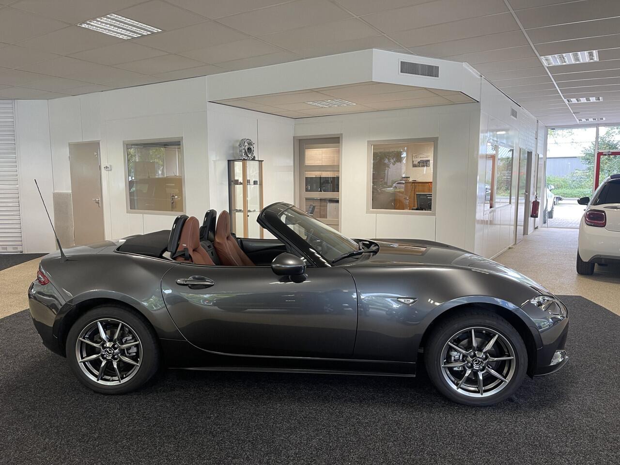 Mazda MX-5 1.5 SkyActiv-G 132 Luxury super lage km stand