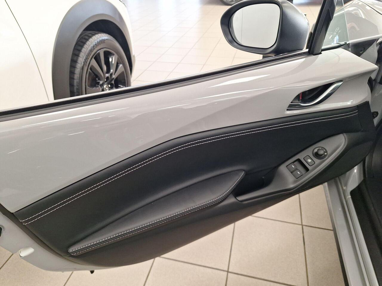 Mazda MX-5 1.5 SkyActiv-G 132 Exclusive-Line | Rijklaar | Apple carplay | Camera | Stoel verwarming