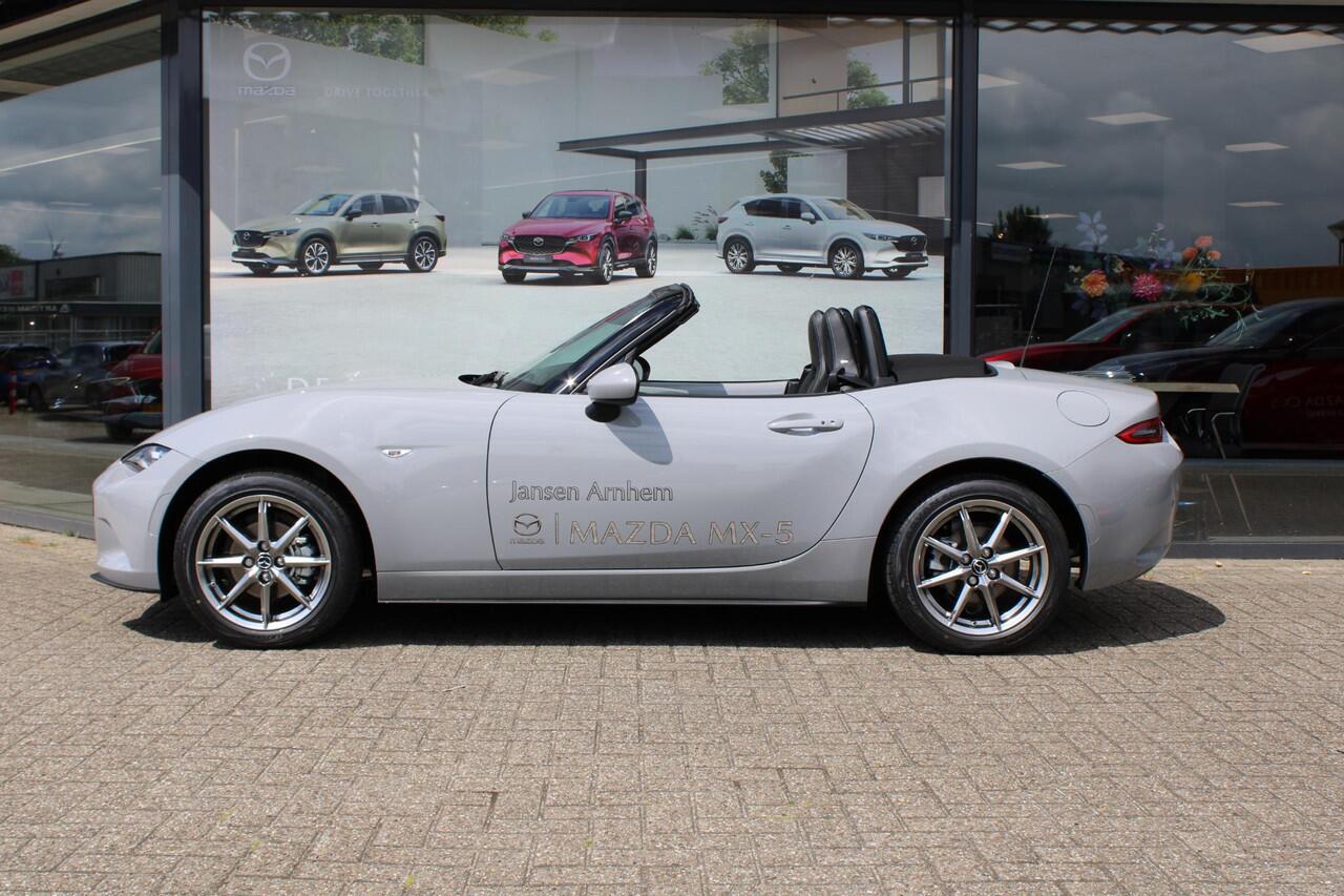 Mazda MX-5 1.5 SkyActiv-G 132 Exclusive-Line Demovoordeel ¤ 10.140-, Navi, Clima, Leder, Apple Carplay, 16"inch Bright dark LM velgen, camera, BSM, Bose®.
