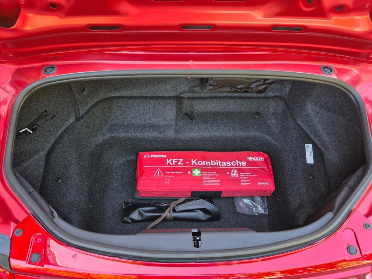 Mazda MX-5 SKYACTIV-G 1.5 132 6MT EXCLUSIVE-LINE / DEMO VOORDEEL!!