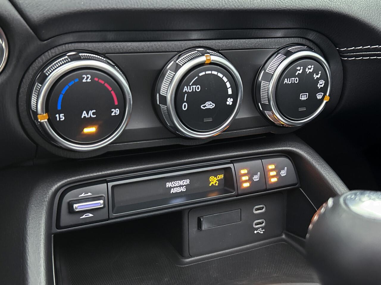 Mazda MX-5 RF 1.5 SkyActiv-G 132 Exclusive-Line