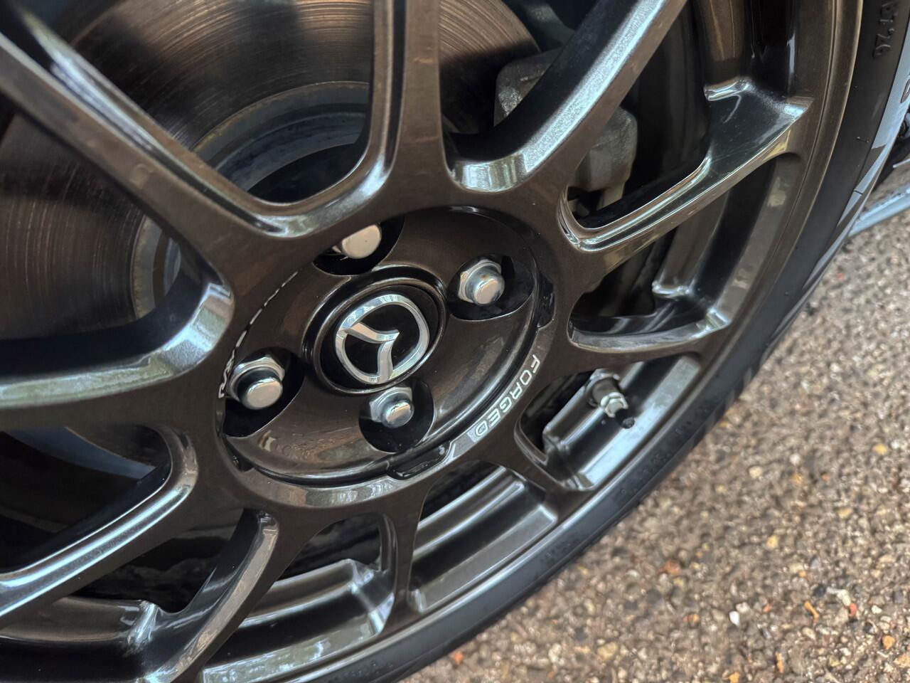 Mazda MX-5 RF 1.5 SkyActiv-G Edition 100