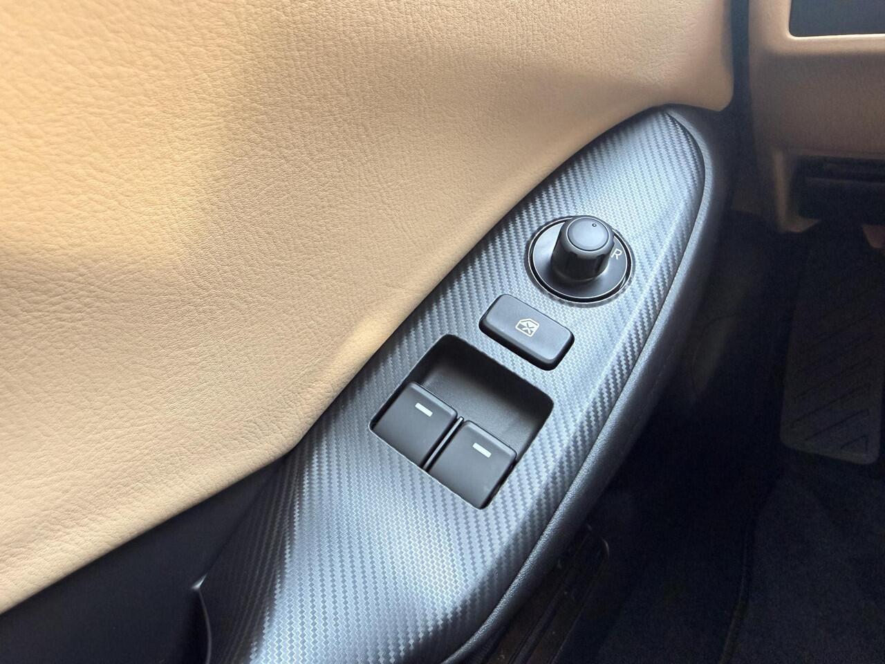 Mazda MX-5 1.5 SkyActiv-G 132 Kazari | NIEUW TE REGISTREREN | SPECIALE UITVOERING |