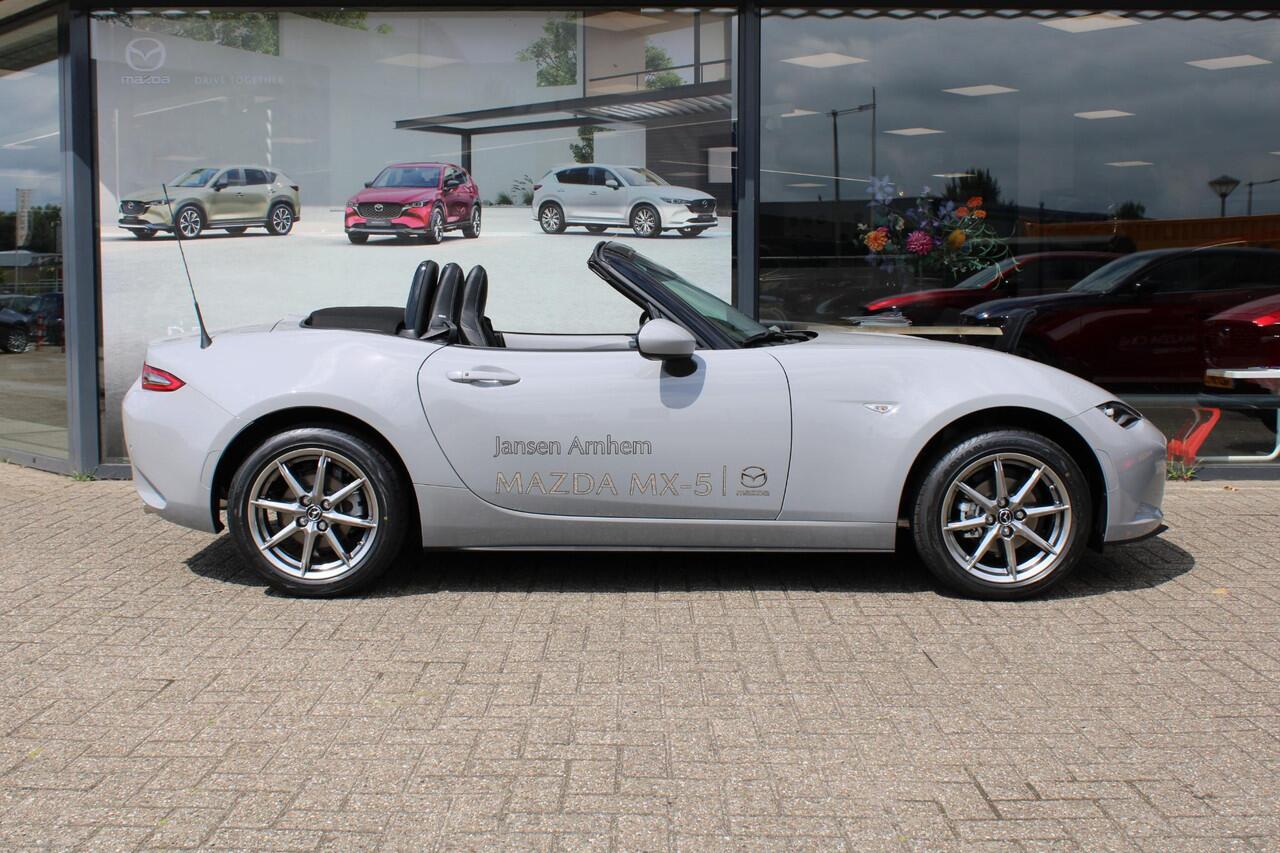 Mazda MX-5 1.5 SkyActiv-G 132 Exclusive-Line Demovoordeel ¤ 10.140-, Navi, Clima, Leder, Apple Carplay, 16"inch Bright dark LM velgen, camera, BSM, Bose®.