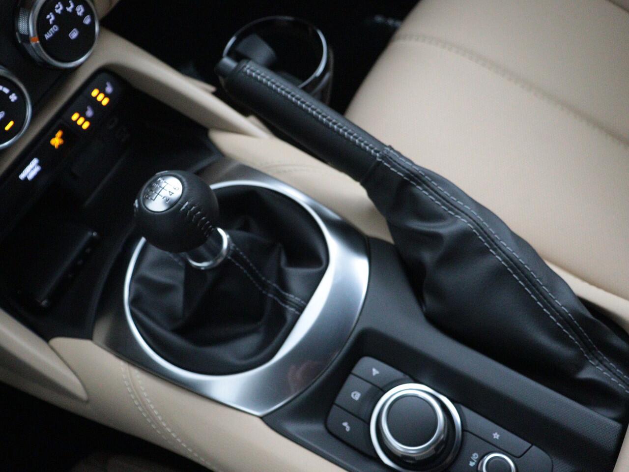 Mazda MX-5 1.5 SkyActiv-G 132 Kazari | Instapvoordeel ¤3.000,- |