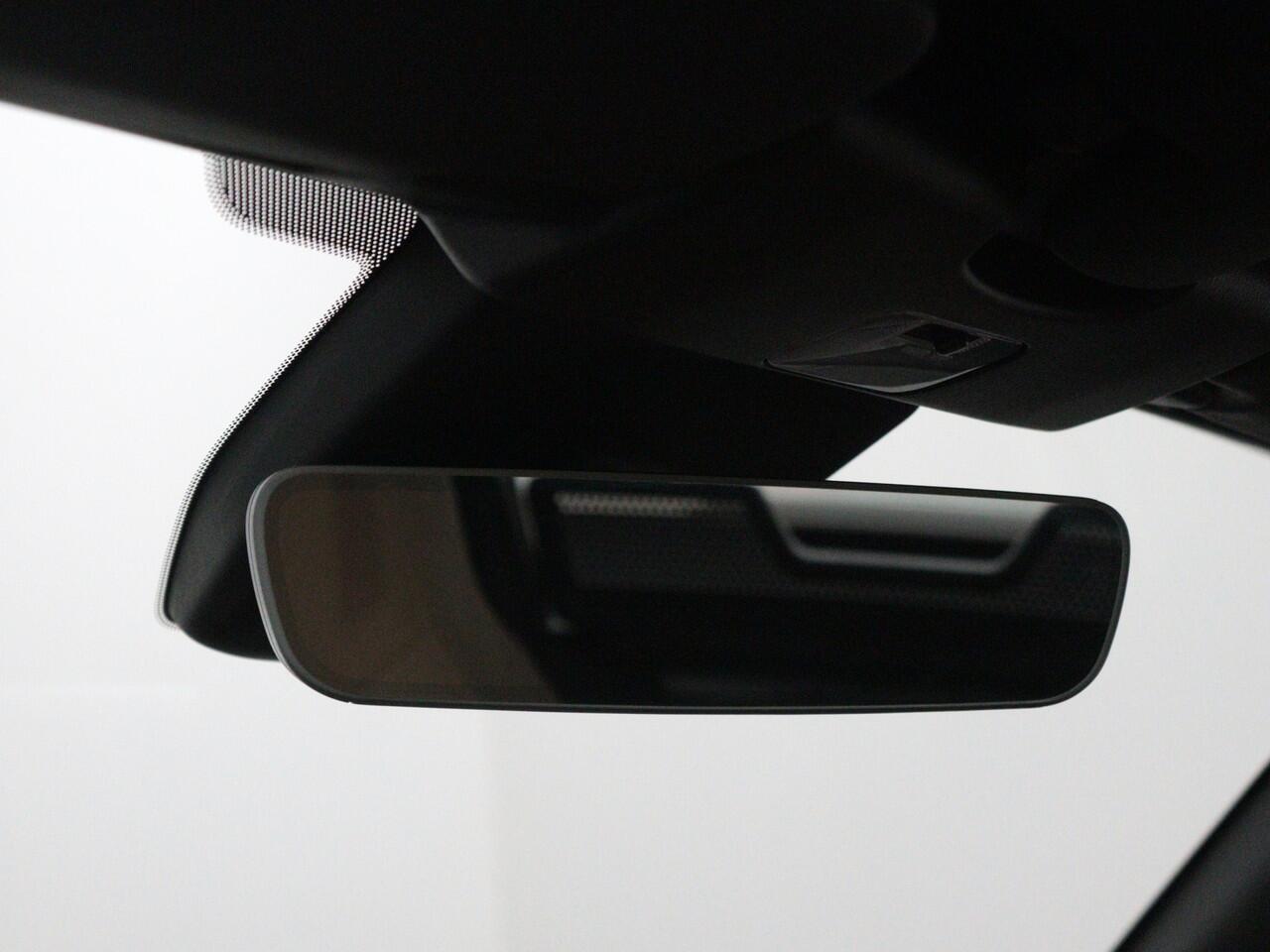 Mazda MX-5 1.5 SKYACTIV-G 132 6MT RWD Kazari