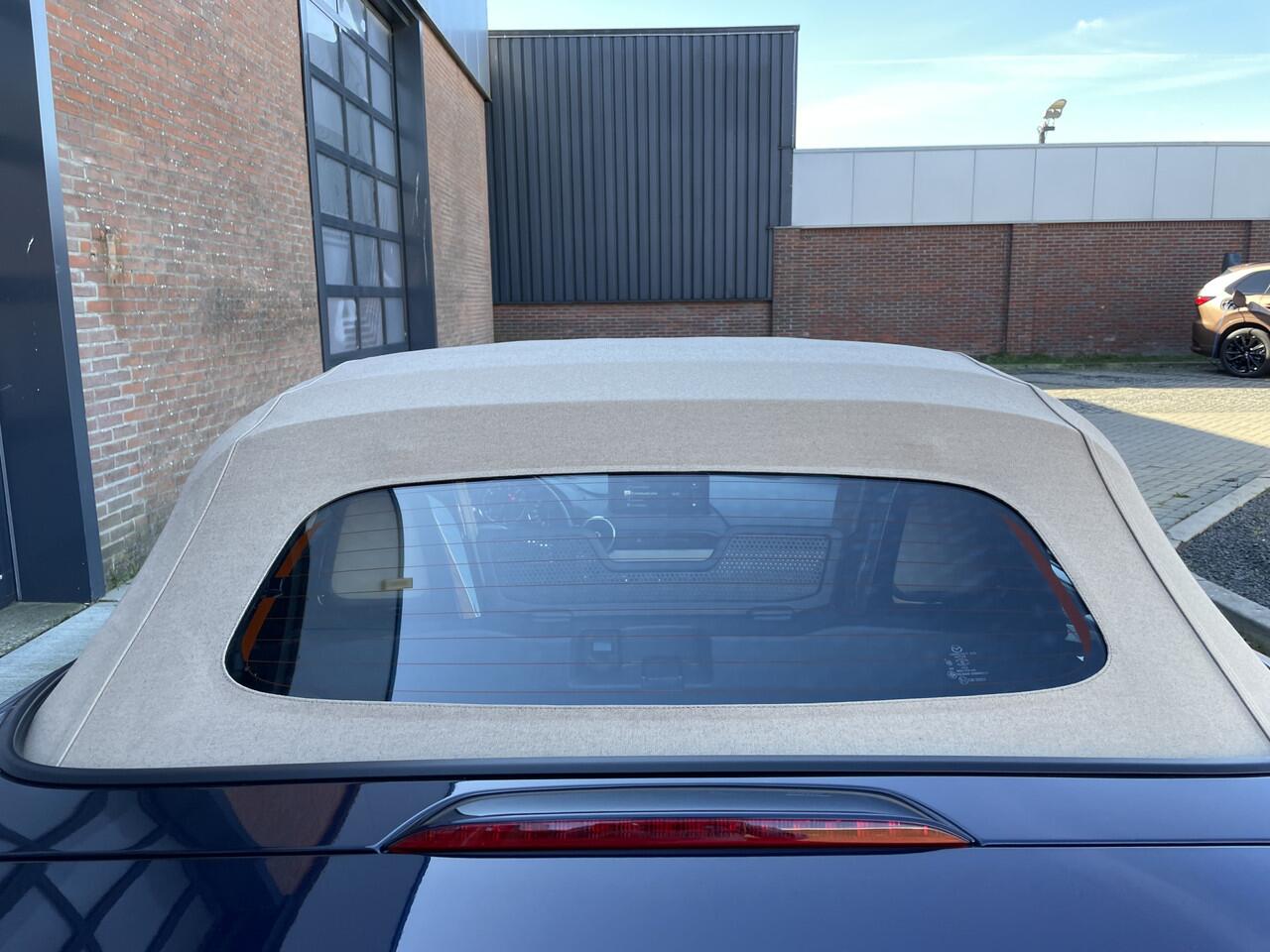 Mazda MX-5 1.5 SkyActiv-G 132 PK Kazari NAVI | CLIMATE CONTROL | ACHTERUITRIJCAMERA PARKEERSENSORTEN V+A | LEDER INTERIEUR