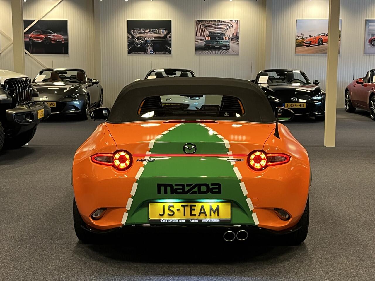 Mazda MX-5 ND Roadster 1.5 SkyActiv-G 132PK Le Mans Edition MazdaSpeed Bodykit Apple CarPlay